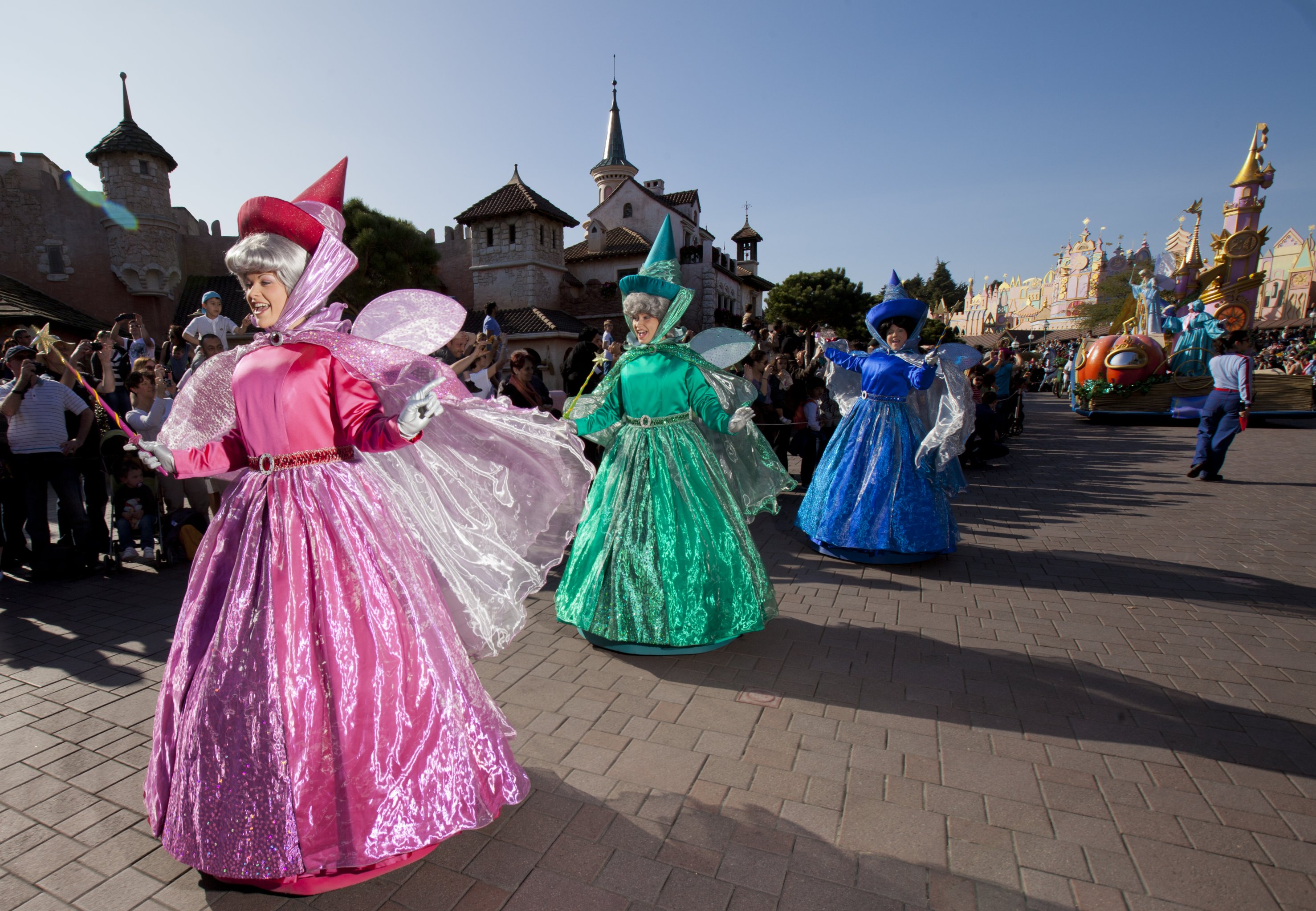 10 Reasons Why 1 Day At Disneyland Paris Isn T Enough Attractiontix