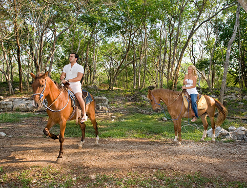 horseback riding in cancun