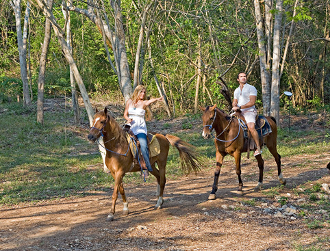 horse ride in cancun